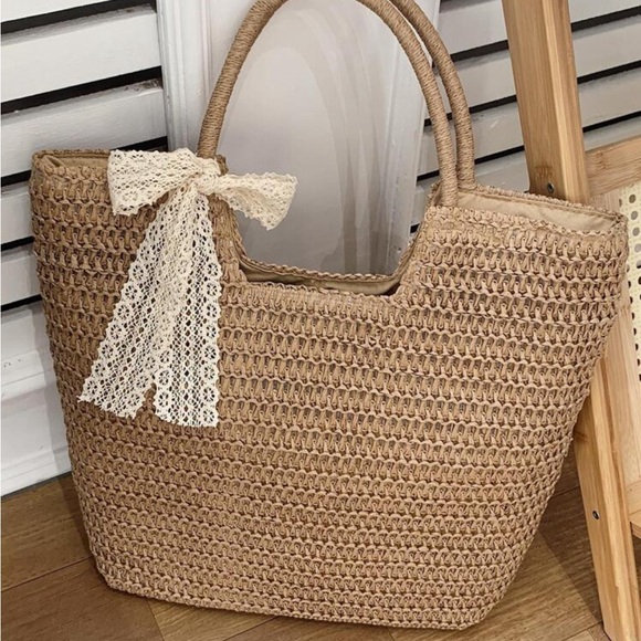 Straw bag with bow - Picture 5 of 7